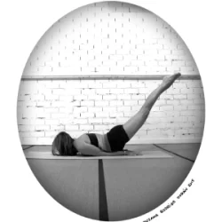 profesora de yoga elena hoyos